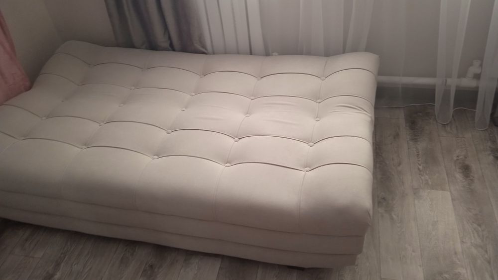 Продам два новых дивана