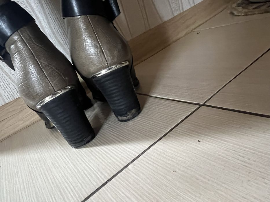 Продам зимние сапоги