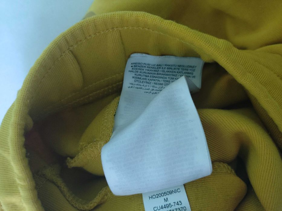 Nike tech fleece yellow pants