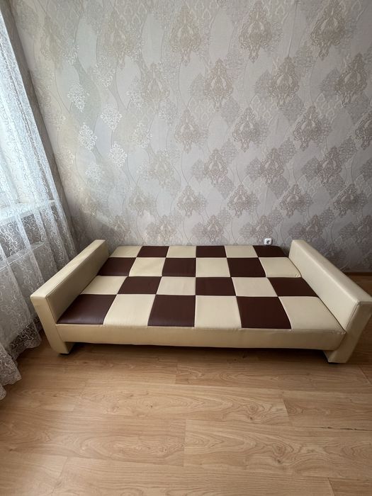 Диван, кожанный раскладной