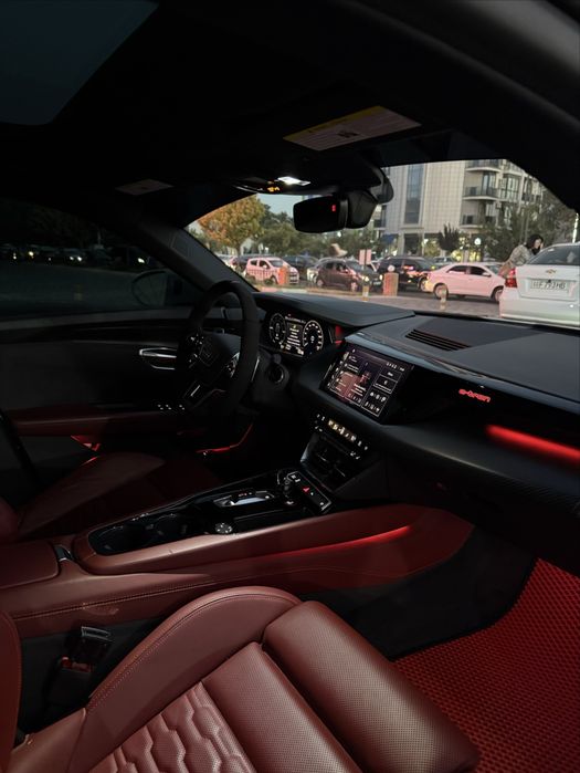 Audi e tron GT 2024