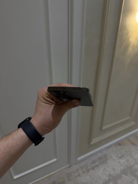 Iphone 12 pro max ideal yomkost 79%