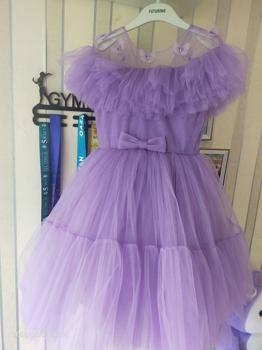 Платье нарядное  5-7лет