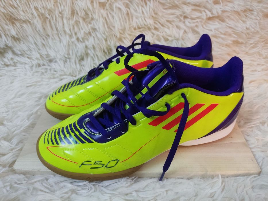 Маратонки Адидас 37р