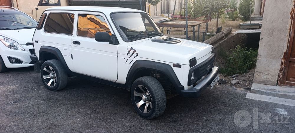 Niva 1985 yilgi 1.800 $
