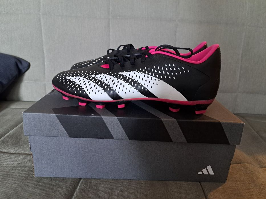 Бутонки Adidas Predator