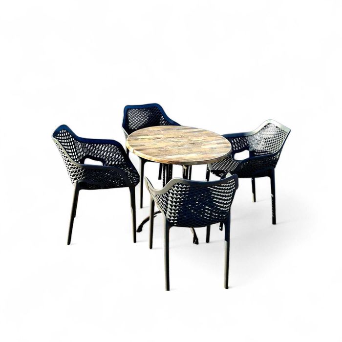 Маса със 4 стола