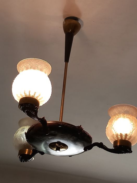 Candelabru/lustra cu 3 brate si abajururi sticla