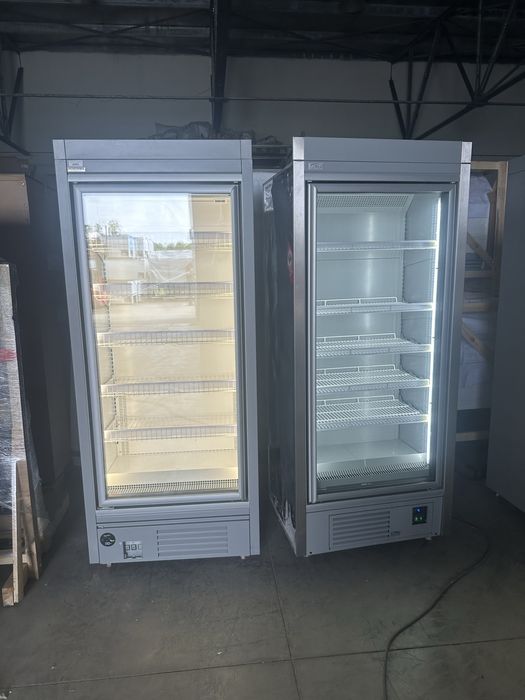 Vitrina verticala congelare / O usa / 80 cm / Uzat - Stare buna