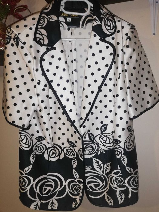 2 sacouri deosebite elegante