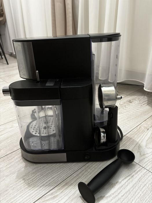 Espressor Studio Casa Barista latte