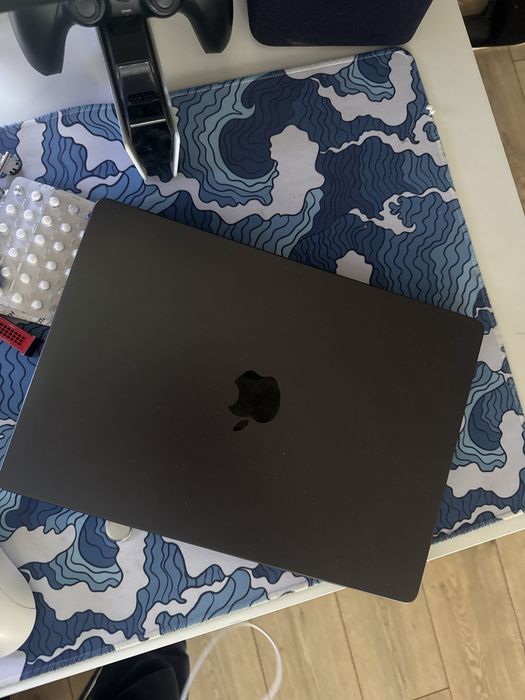 Продам Macbook m3 pro