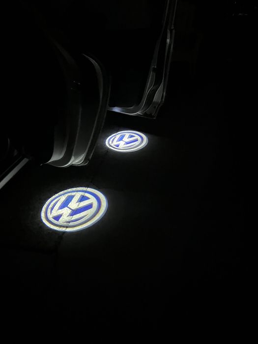 Proiectoare LED Auto cu Logo BMW