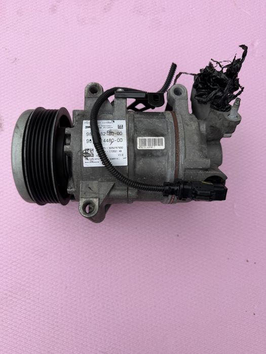Compresor AC 1.2 benzina turbo Peugeot 308 3008 9812682180 00