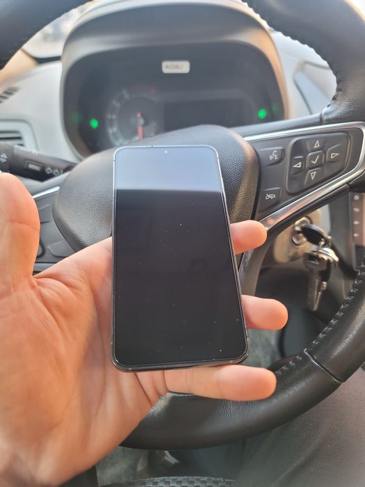 Samsung  S 23 Fe 8/512gb srochni sotiladi