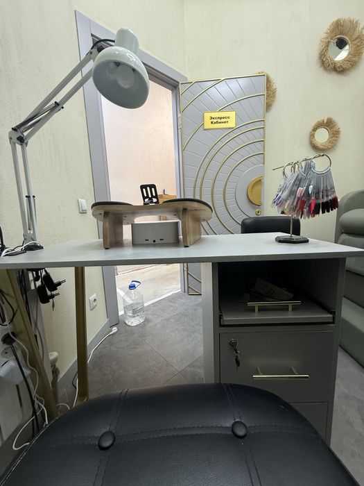 Стол для маникюра