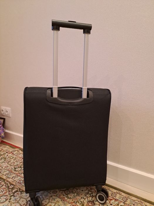 Чемодан для ручной клади