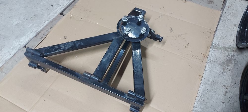 Кранштеин запаски Ларгус