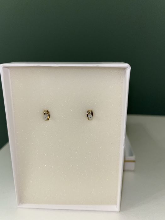 Нови обеци Buckley London