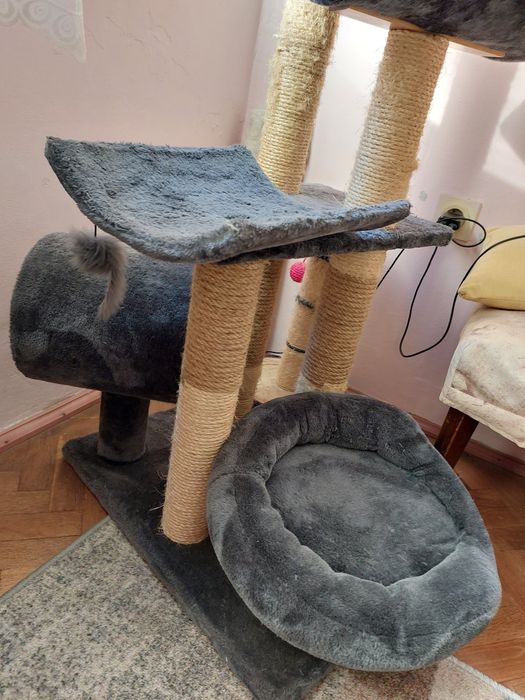 Катерушка драскалка за коте