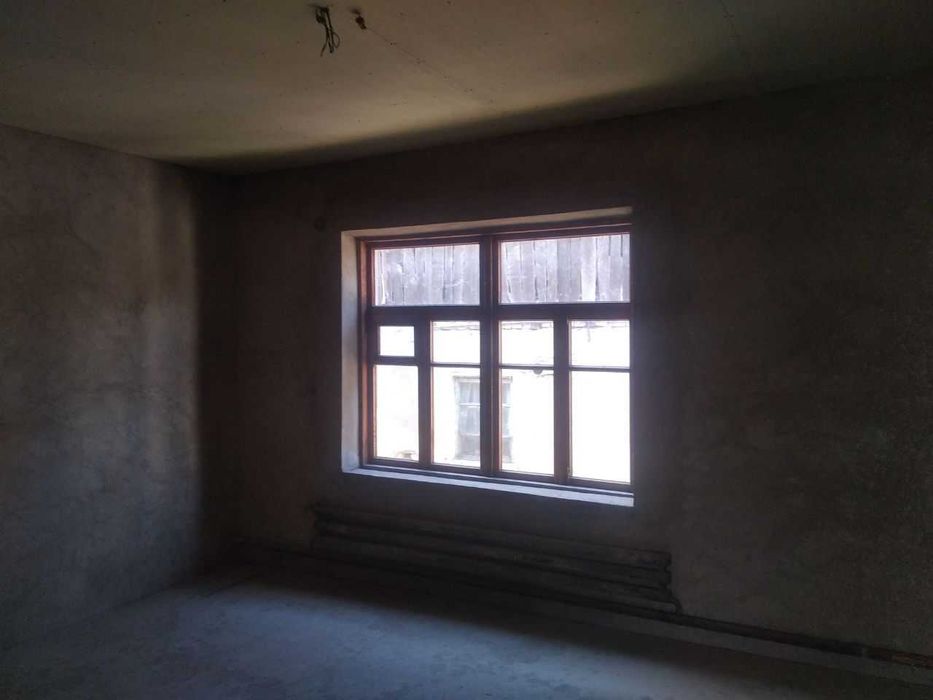 Уй сотилади(Нурафшон шахар)