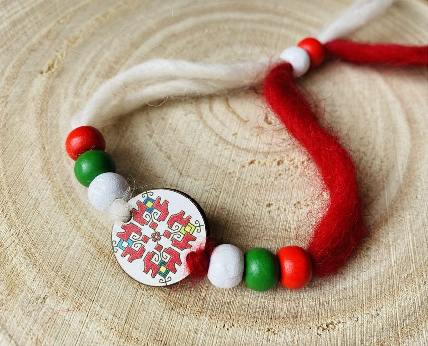 Ръчно изработени мартеници