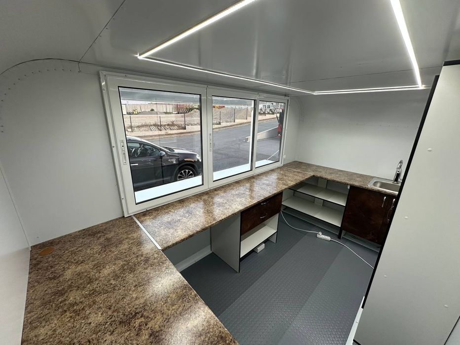 Търговска каравана за бързо хранене!