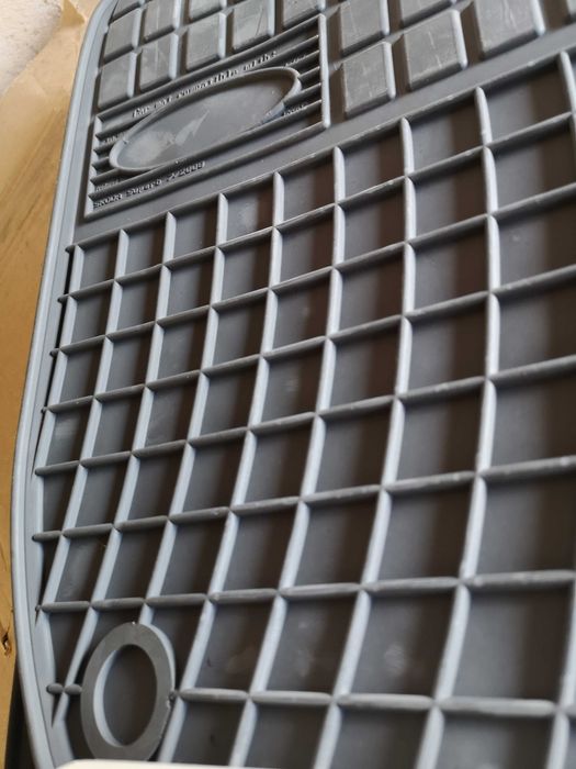 Covorase cauciuc Skoda Superb 2