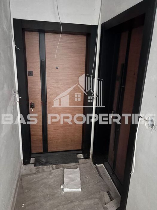 2-стаен апартамент с двор в Горна баня, София