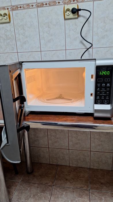 Cuptor cu microunde whirlpool MVD122SL