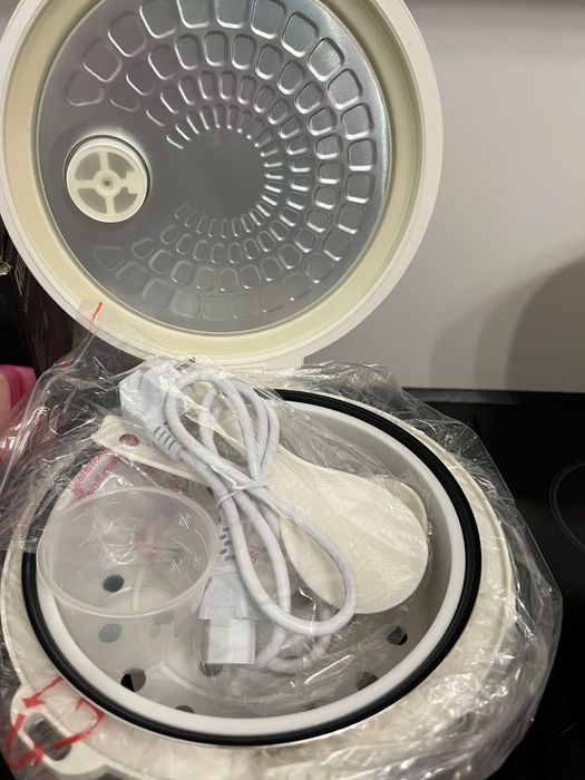 Мультиварка Redmond