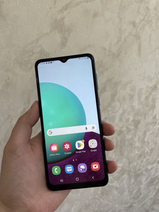 Продам Samsung A02.