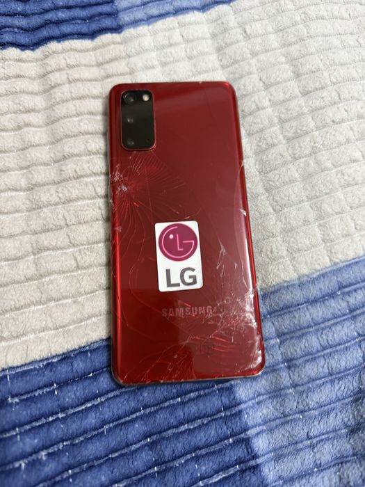 Продам Galaxy S20