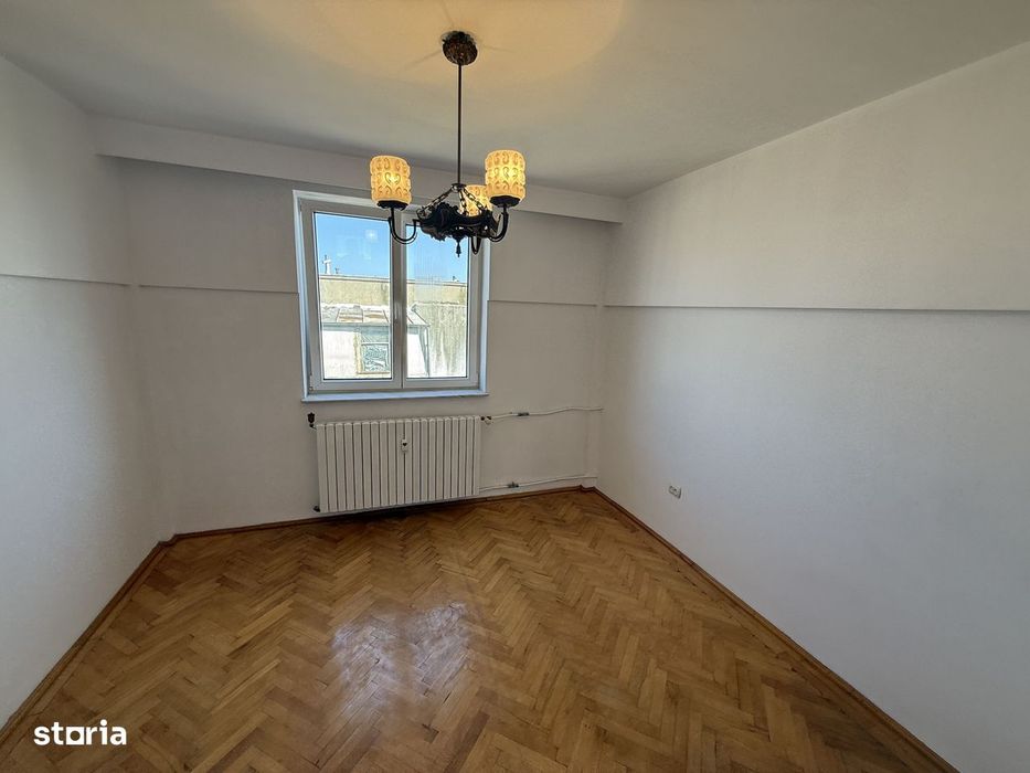 Apartament 4 camere zona Ultracentral