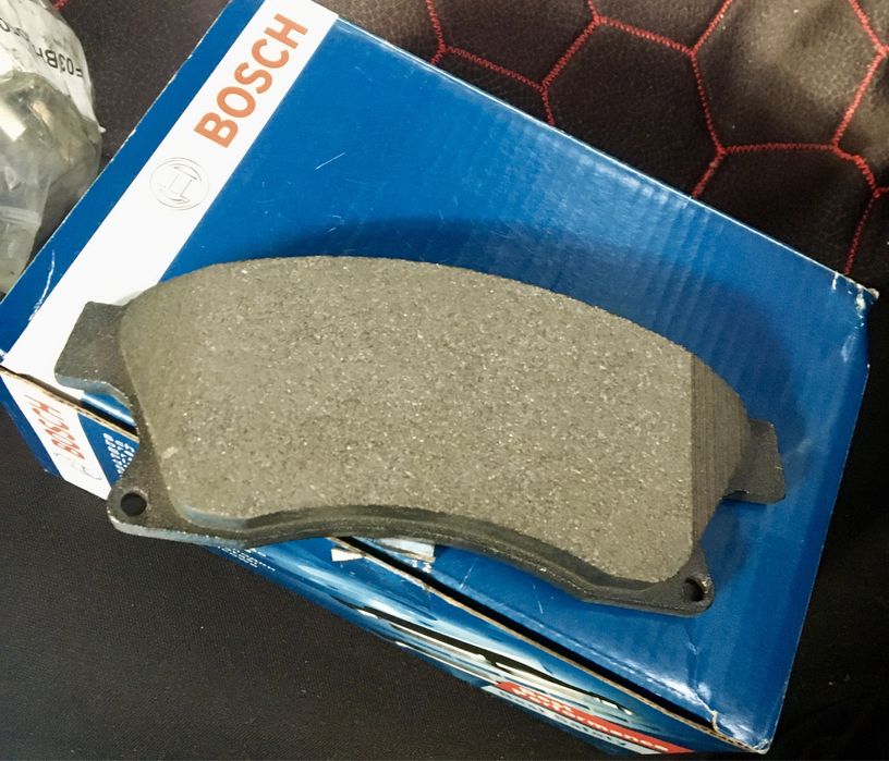 Vând set de plăcuțe de frână.