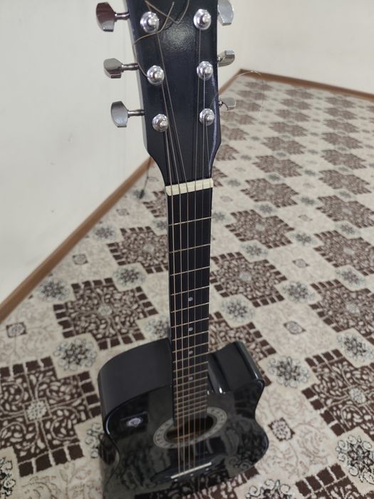 Ajoyib Gitara olinglar