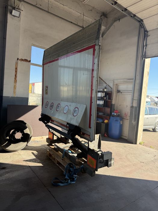 Lift hidraulic  pentru camioane peste 7,5 tone – 24V