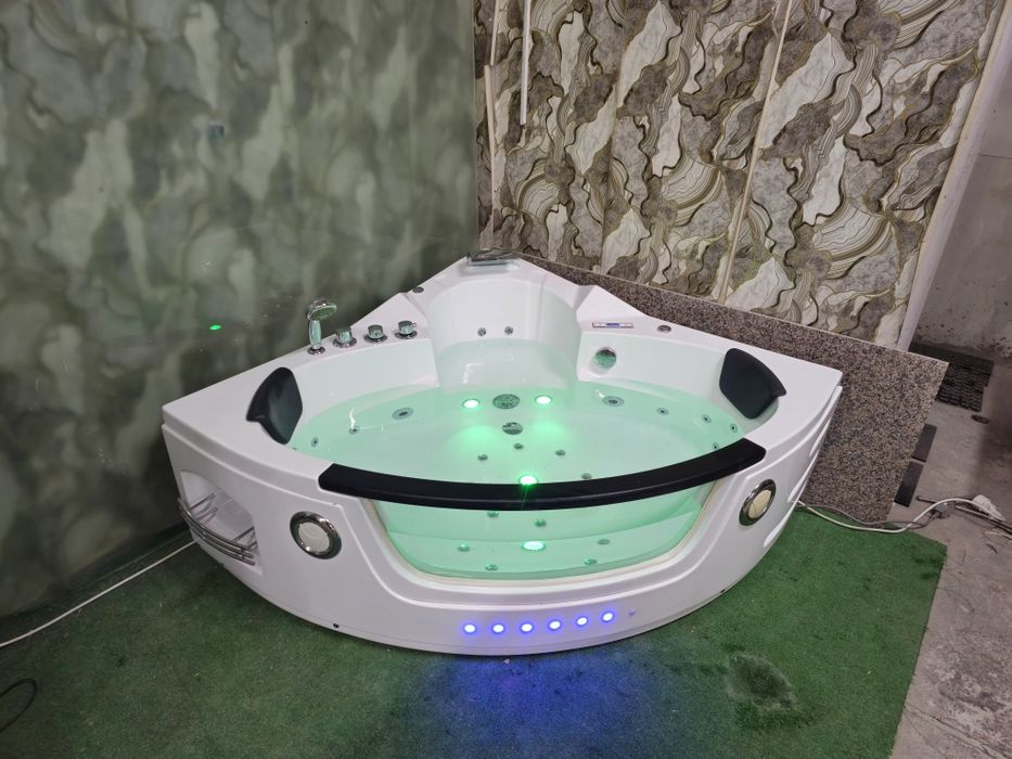 * Spa* Хидромасажна Вана (Джакузи) с Подгрев до 45°  1.39х1.39