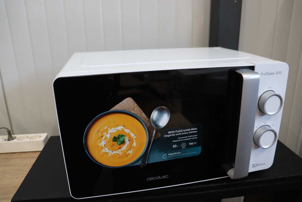 Микровълнова фурна Cecotec Proclean 3010 плоско дъно, 20л, 700W