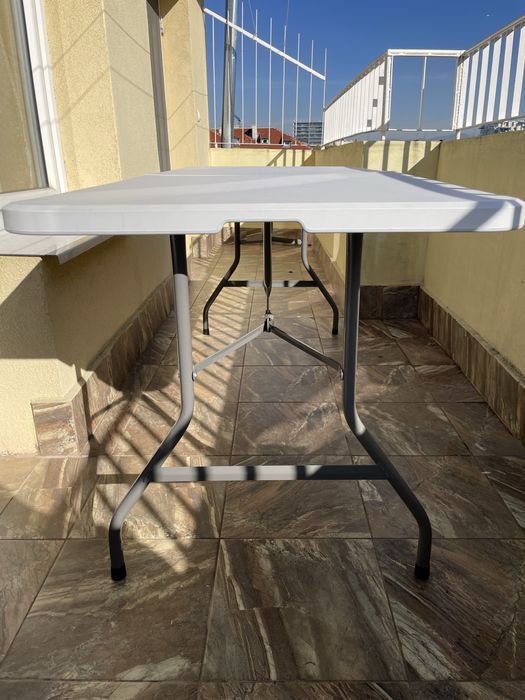 Сгъваема кетъринг маса (180 см) – за градина, тераса или събития