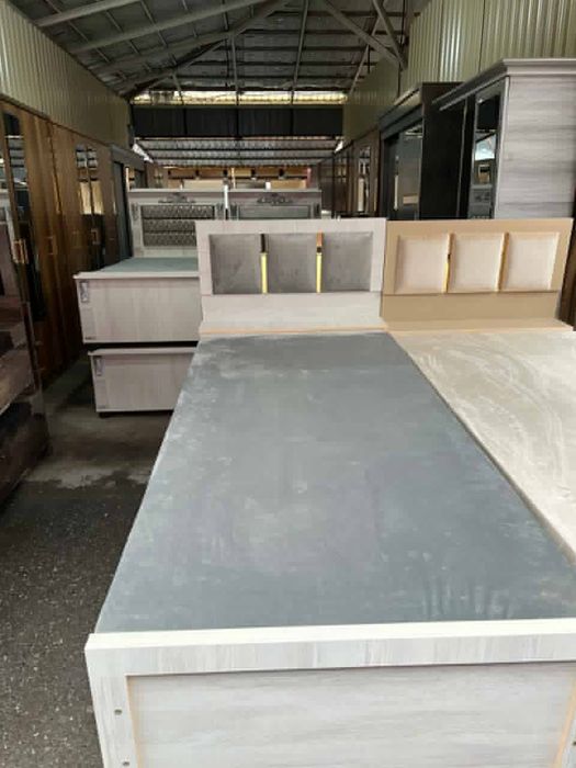 Devan. Siz izlagan yakkalik devanlar.