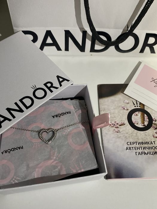 Pandora колие Обич