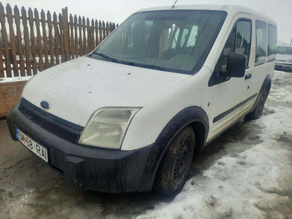 Vând Ford tourneo