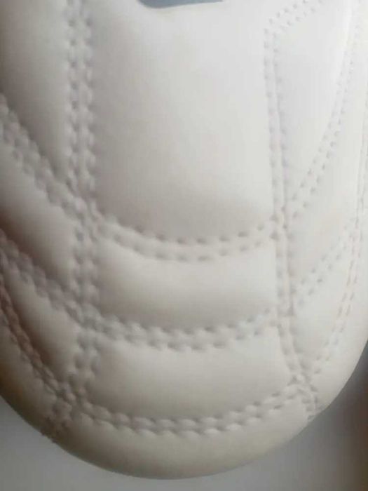 Бутсы новые неношенные