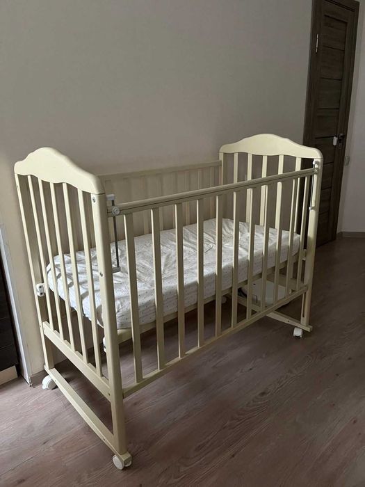 Кроватка детская