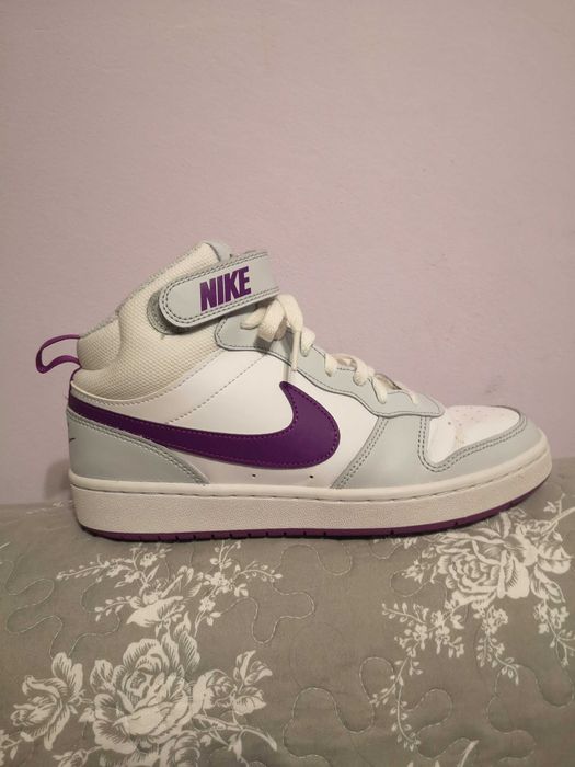 Маратонки, Кецове Nike