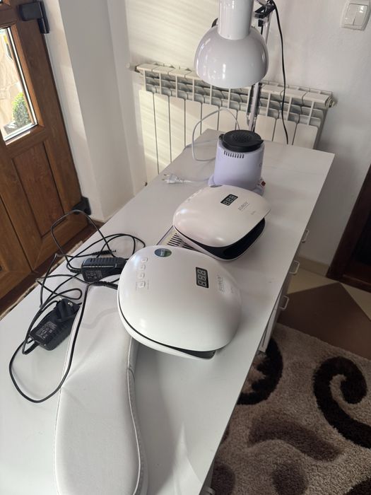Set masă manichiură cu lămpi UV SUNUV , și sterlizator Cupio ca noi !