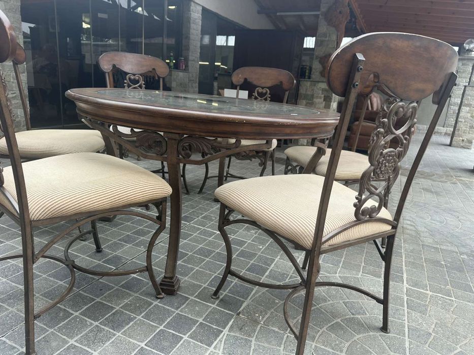 Винтидж маса от ковано желязо