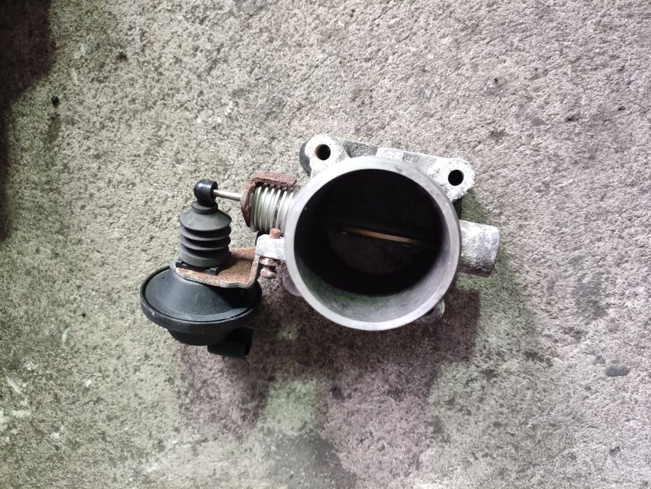 Дросел клапа за Hyundai I30 1.6crdi