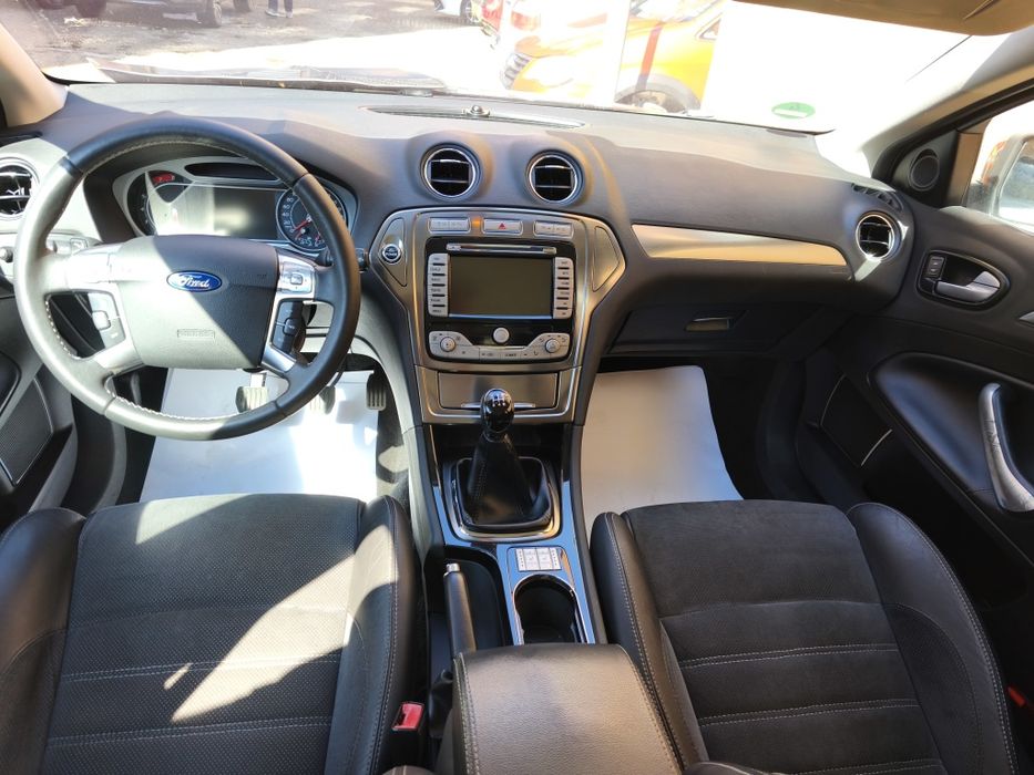 Ford mondeo mk4 2.0i